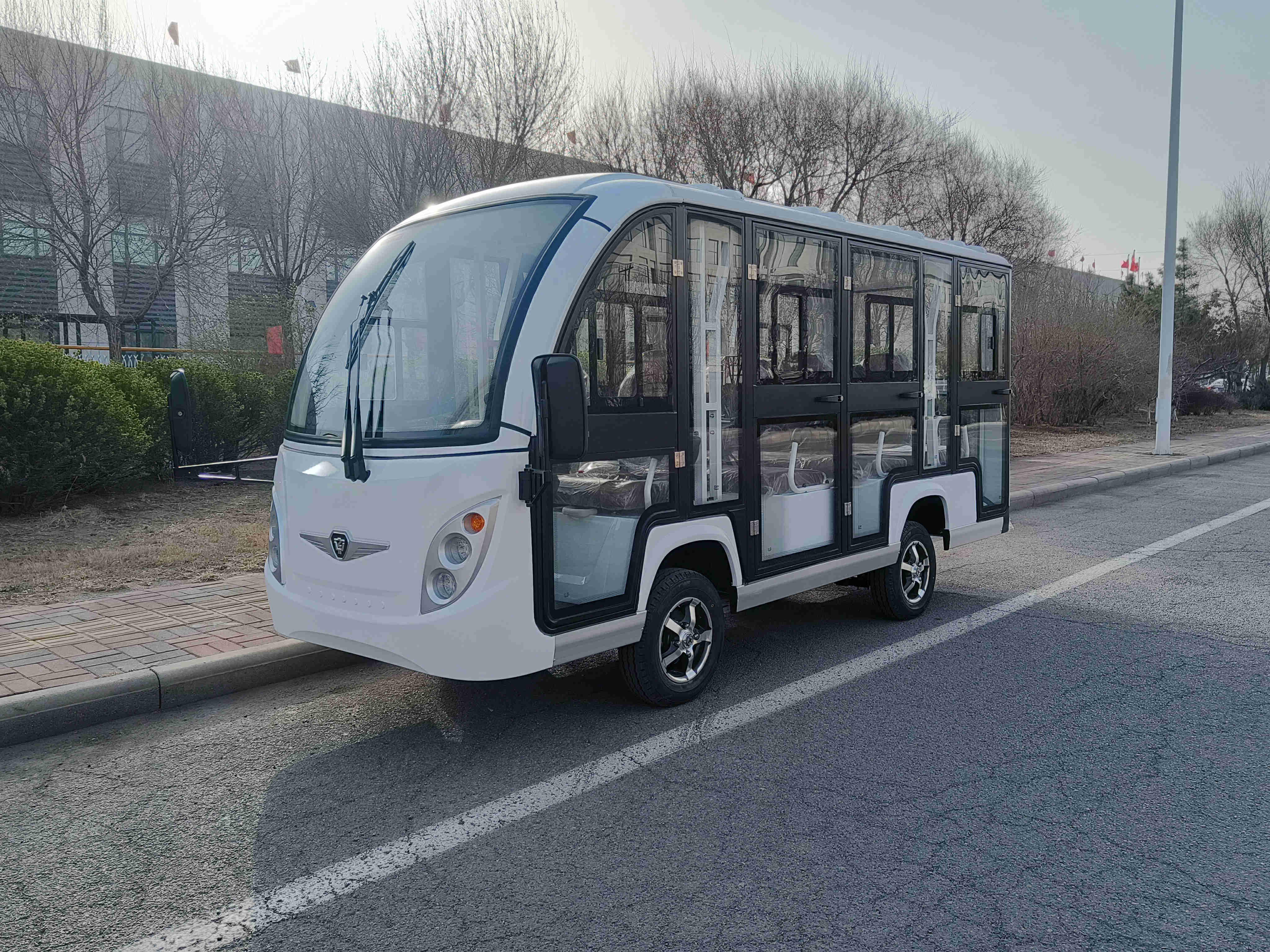 封闭电动观光车 封闭电动观光车