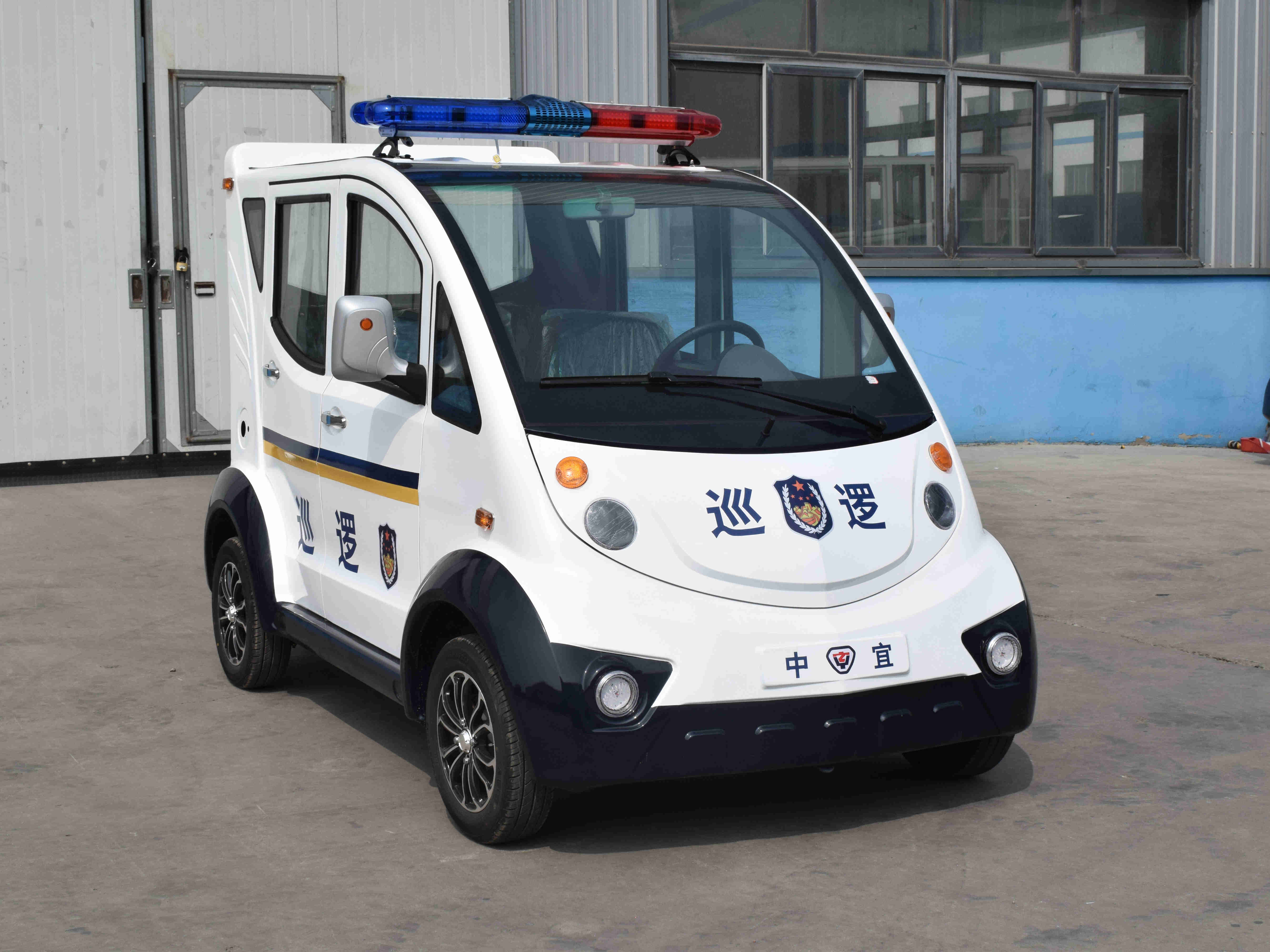 中宜5座电动巡逻车